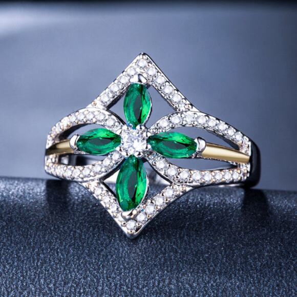 Ring Simulated Emeralds Diamonds Sz 8 Clover Blossom Fleur Brilliant Sparkle - Picture 11 of 13